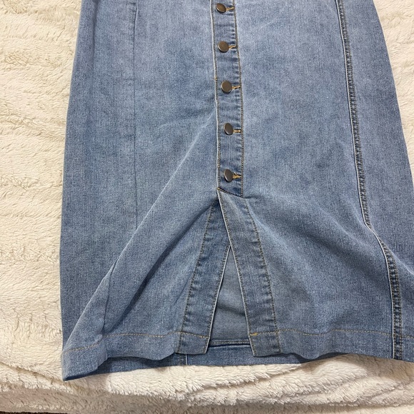 Denim Mid/Maxi Skirt, with Slit. - Picture 2 of 5